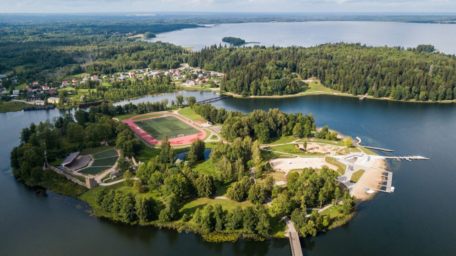 Mida teha Aluksnes